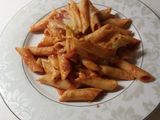 Ζυμαρικά φούρνου με κόκκινη σάλτσα