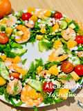 Salad "Wreath" of spinach with shrimps and tangerine