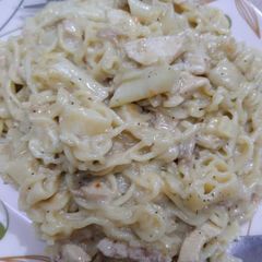 A picture of Chicken cheese Maggie.