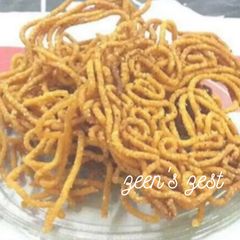 A picture of Sago Janthikalu or Murukku.