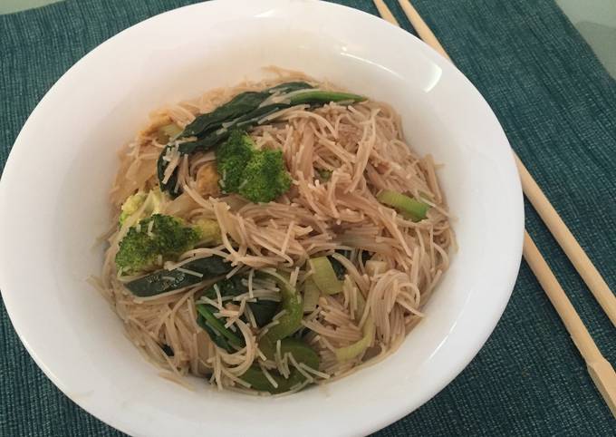 Vermicelli con vegetales al Wok Receta de Daniel Leder- Cookpad