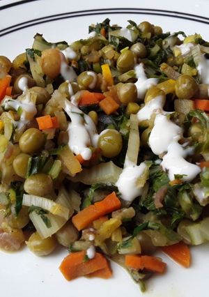 Una foto de Salteado de vegetales🍱🥙