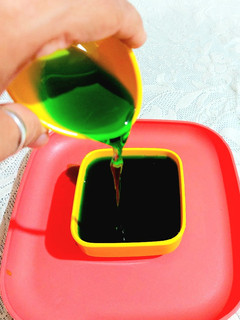ખસ શરબત સીરપ (Khas Sharbat Syrup Recipe In Gujarati) રેસીપી મુખ્ય ફોટો