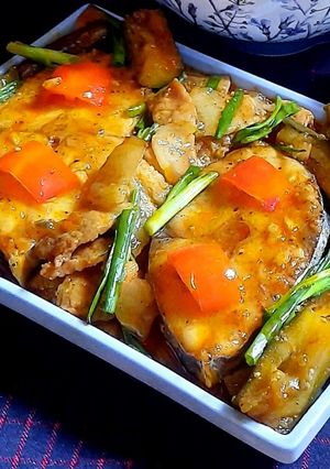 Hình của món Cá thu kho cà tím.
