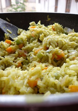 A picture of Corriander rice with vegetables.