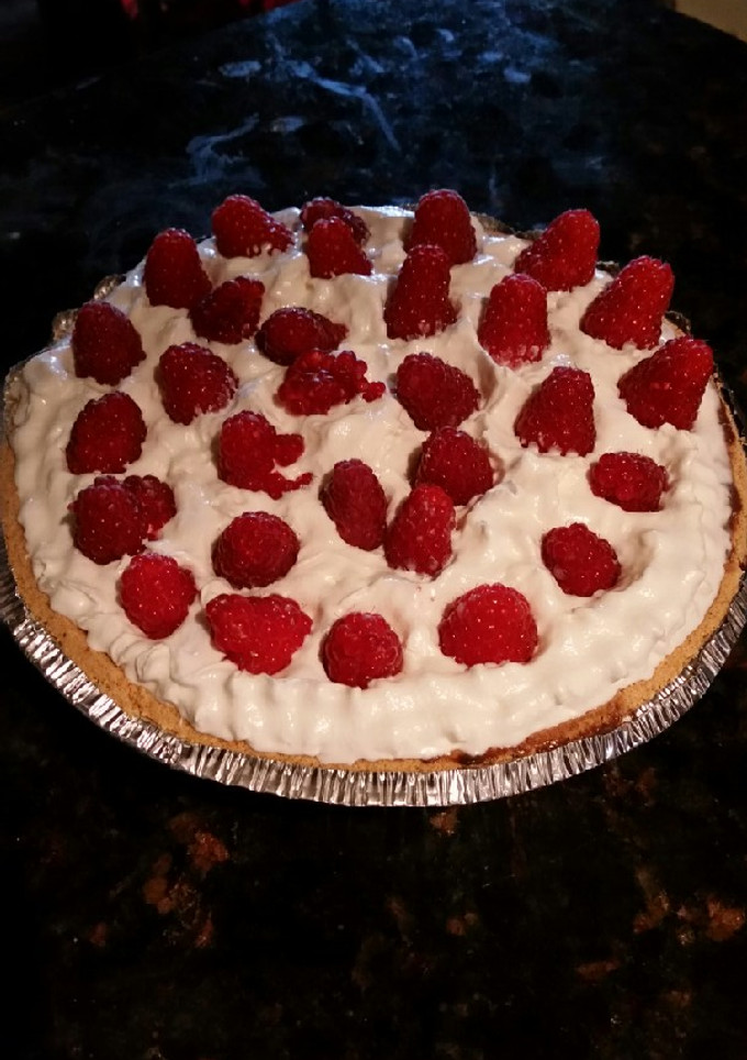 A picture of Brad's chocolate raspberry pudding pie.