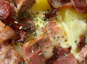 Foto resep Melted Cheese Potato with Smoked Beef and Bacon