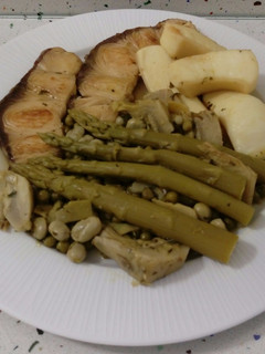 Una foto de Estofado de verduras con chocos y cazón