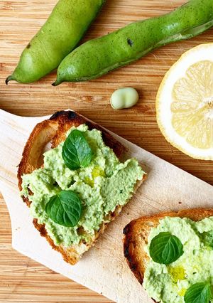 Foto di Hummus crudista di fave e menta