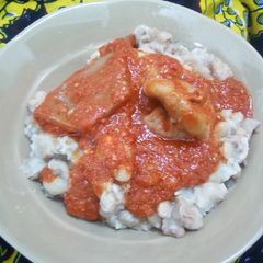 A picture of Beans and pepper stew.