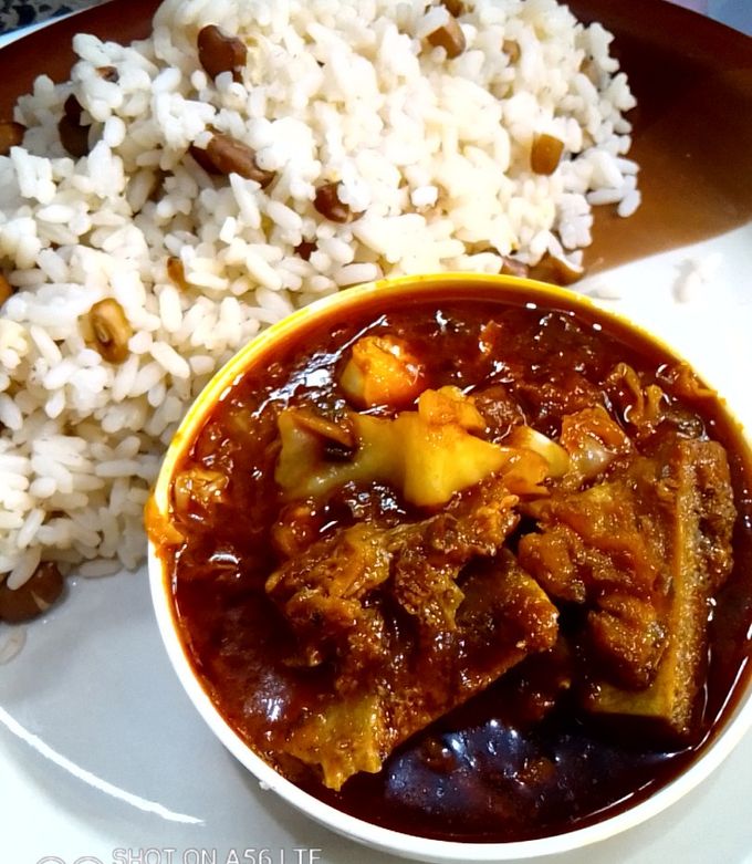 A picture of Green and Cabbage Stew.