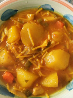 Una foto de Guiso de patatas con verduras