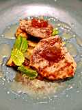 Filetto alla Griglia con Melanzane alla Menta e Composta di Cipolla Rossa