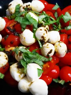 Una foto de Ensalada caprese