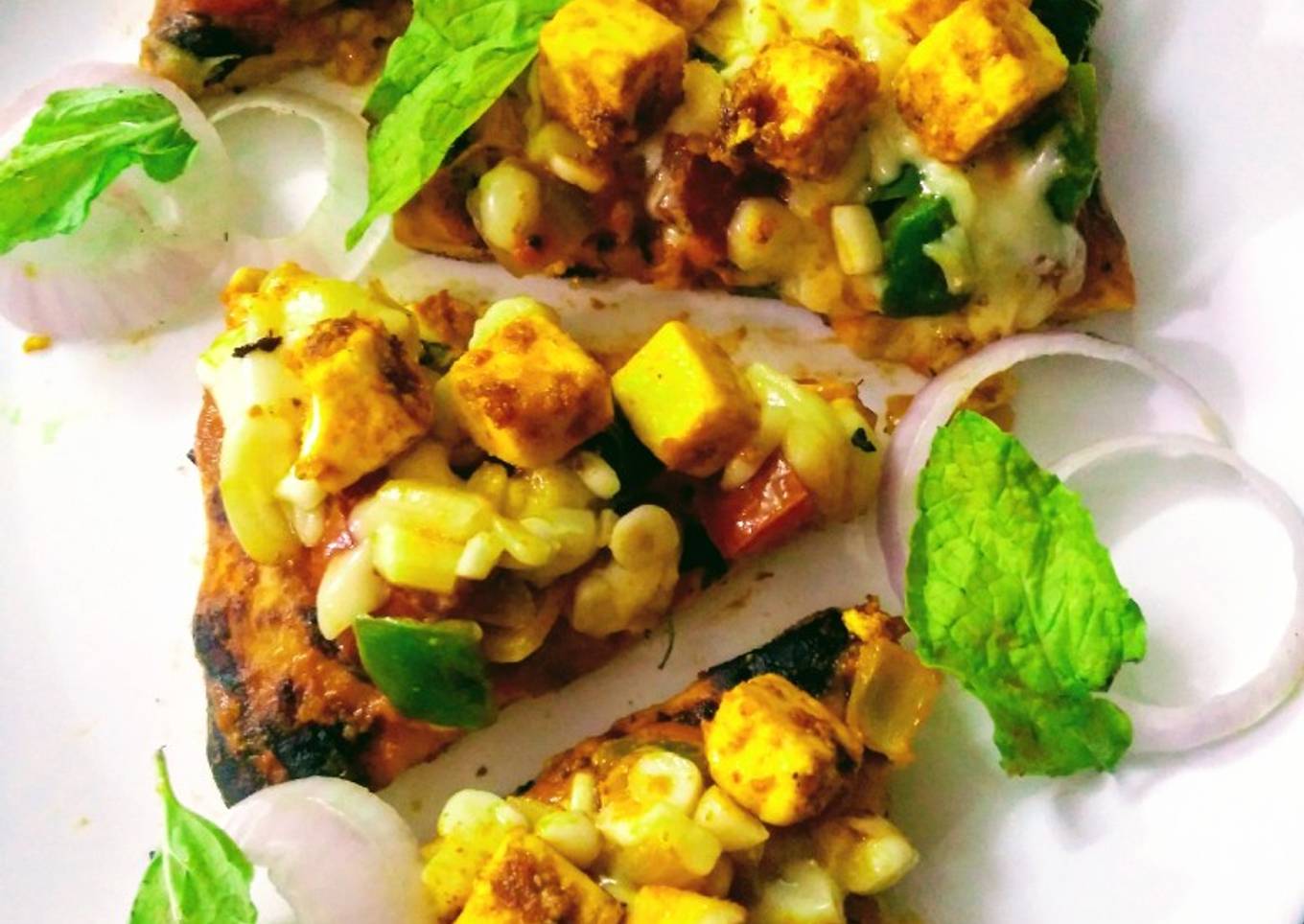 Paneer tikka cheese burst pizza