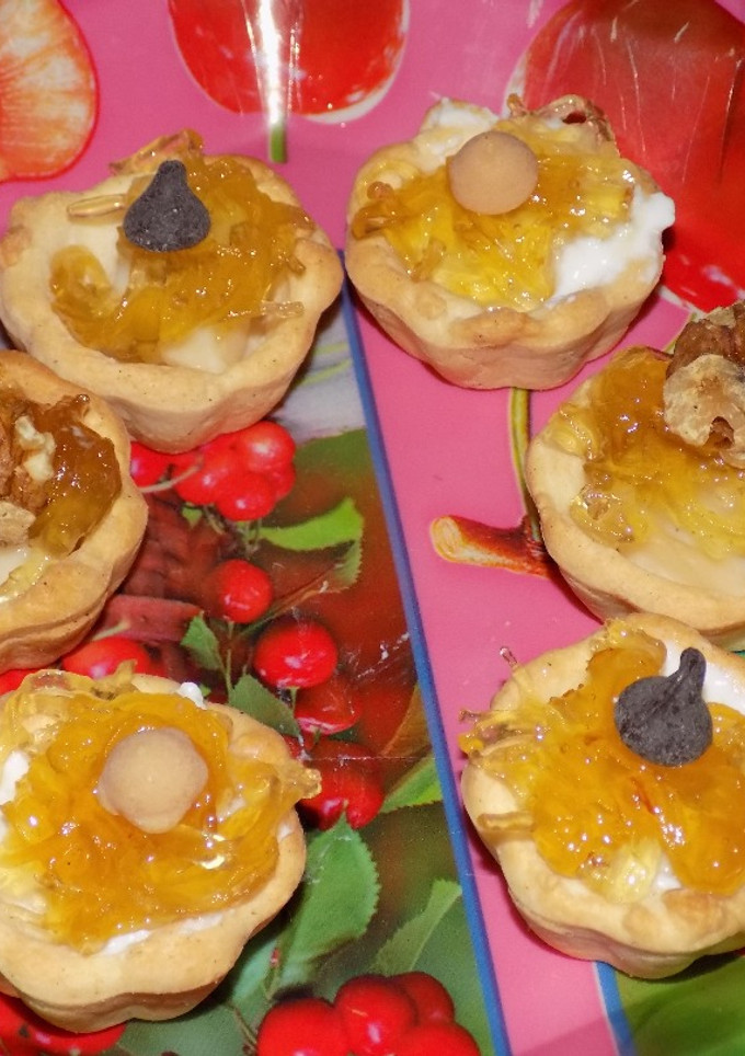 Una foto de Tarteletas dulces de queso crema y mermelada