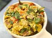 A picture of creamy kale and chicken