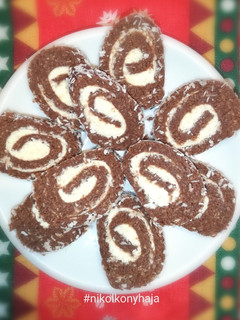 Kókuszos keksztekercs recept fotója