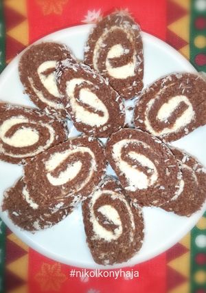 Kókuszos keksztekercs recept fotója