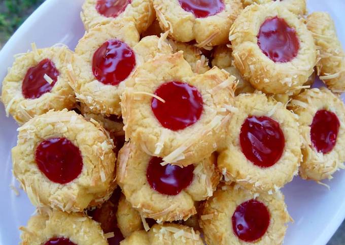 Thumbprint Cookies Strawberry