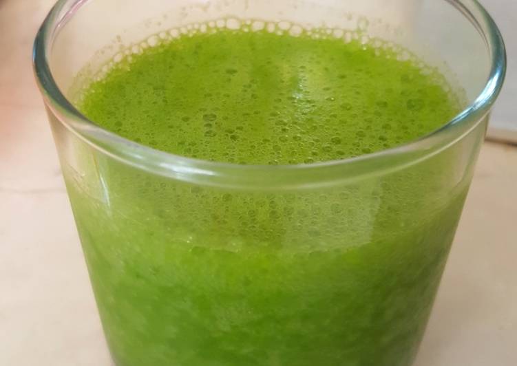 Cara Gampang Menyiapkan Kale and Spinach Juice, Enak Banget