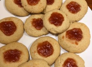 Una foto de Ojitos de dulce de membrillo ! (también puede ser dulce de leche o chocolate)