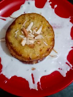 मालपुआ विद रबड़ी (Malpua with rabri recipe in Hindi) रेसिपी मुख्य फोटो