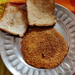 A picture of Besan chilla.