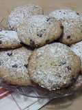 Biscuiți cu semințe chia și fulgi de ciocolată