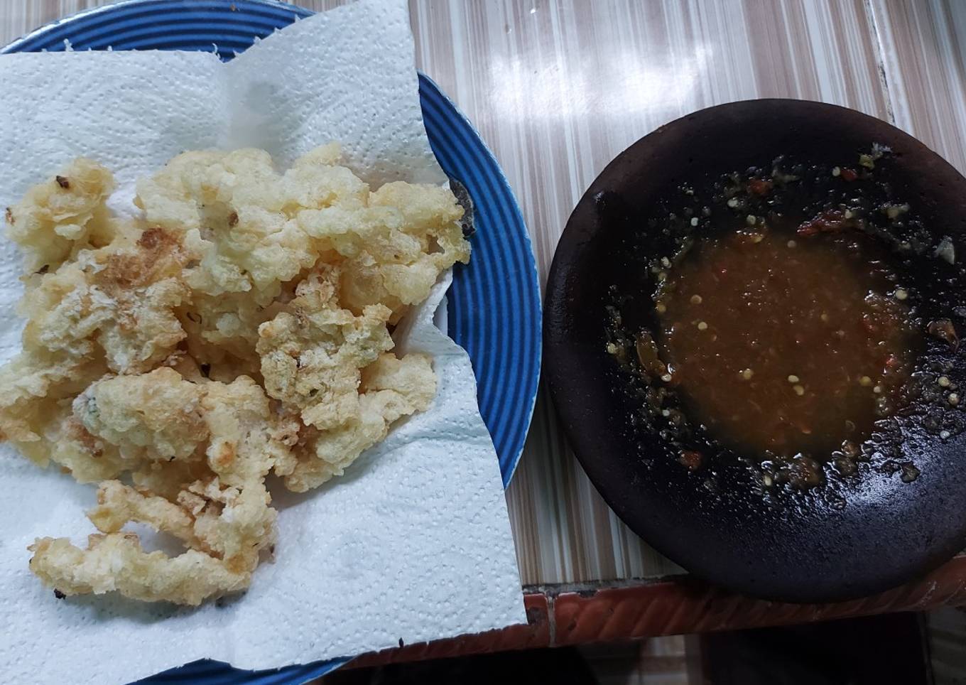 Cireng bumbu rujak