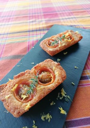 Une photo de Financier tomate thym citron