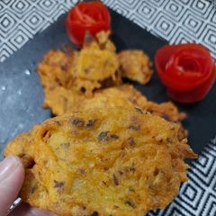 Aloo pakora A picture of Aloo pakora.