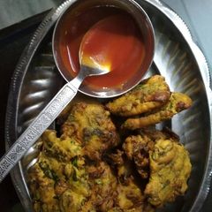 A picture of Palak pakoda.