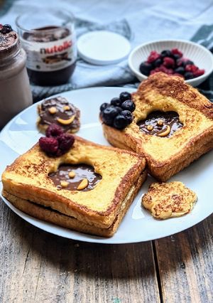 A picture of Nutella French Toast.