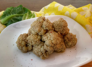 Foto di Cavolfiore al vapore con salsa agrodolce alle nocciole