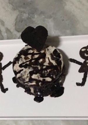 A picture of Oreo Brownie Ice cream Sandwich.