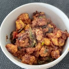 A picture of Prawn masala.