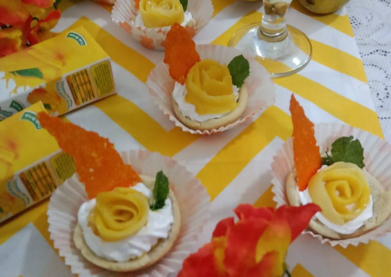 Mango cream tart