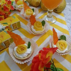 Mango cream tart A picture of Mango cream tart.
