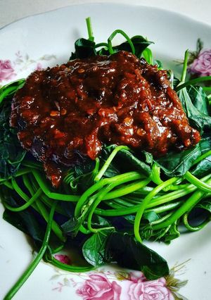 Foto resep Brambang asem/plencing daun ubi