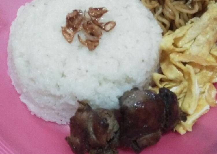 Nasi uduk magjicom
