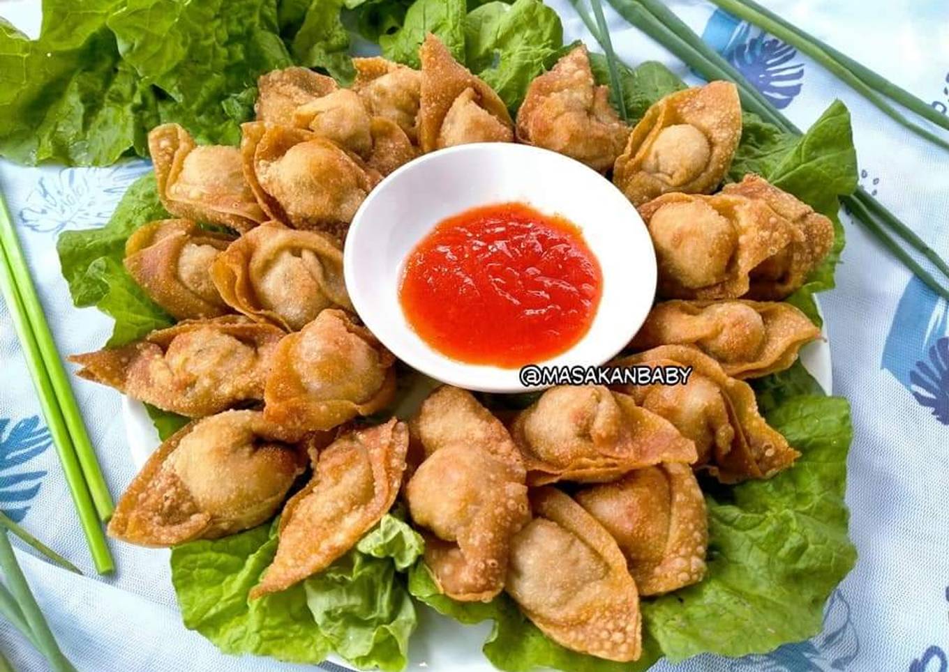 PANGSIT GORENG ISI AYAM Cemilan Praktis