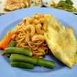 Mie Saus Bolognese & Omelet Keju