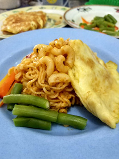 Foto resep Mie Saus Bolognese & Omelet Keju