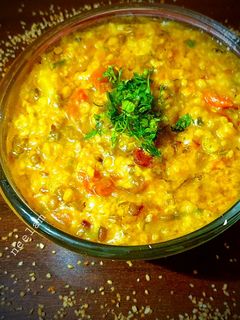 लौकी दलिया दाल खिचड़ी (Lauki dalia Dal khichdi recipe in hindi) रेसिपी मुख्य फोटो