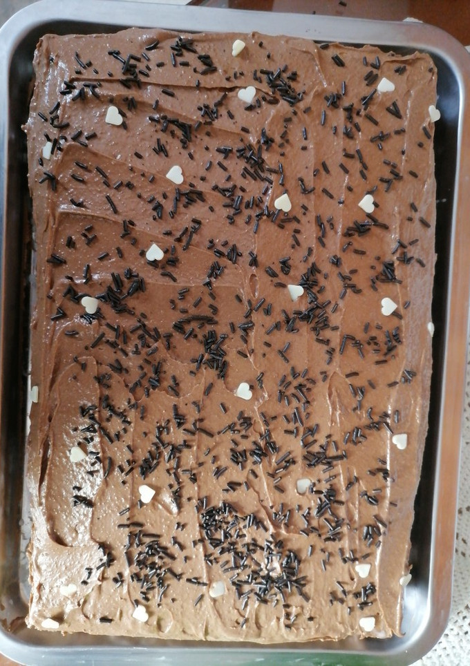 Una foto de Tarta de chocolate con galletas y natillas