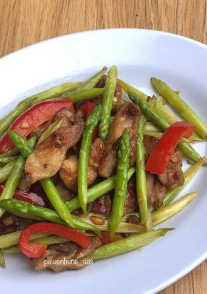 Foto resep Asparagus Tumis Ayam