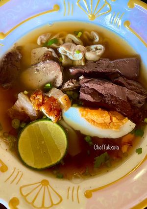 รูปของ ก๋วยจั๊บน้ำข้น (Chinese noodle soup) by ChefTukkata