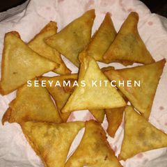 A picture of Samosa.