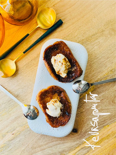 Una foto de Torrija de crema lotus